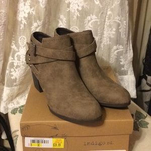 Brand new Indigo Road booties!